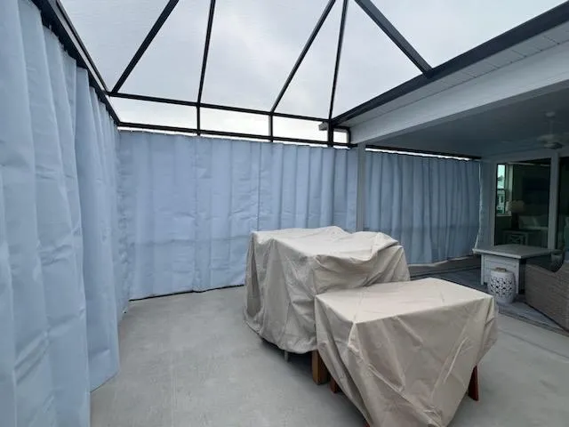 Multi-panel roller shade system